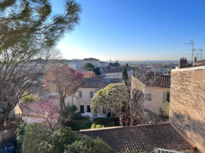 Nîmes centre Superbe studio